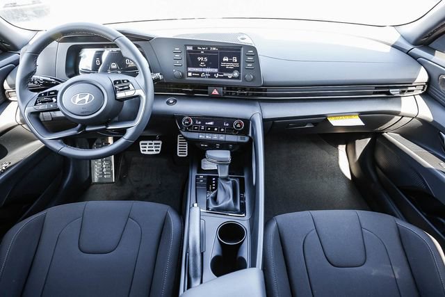 New 2026 Hyundai Elantra Sport FWD image 12