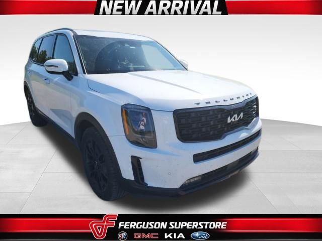 Used 2022 Kia Telluride SX w/ Nightfall Edition Package AWD/4WD image 1
