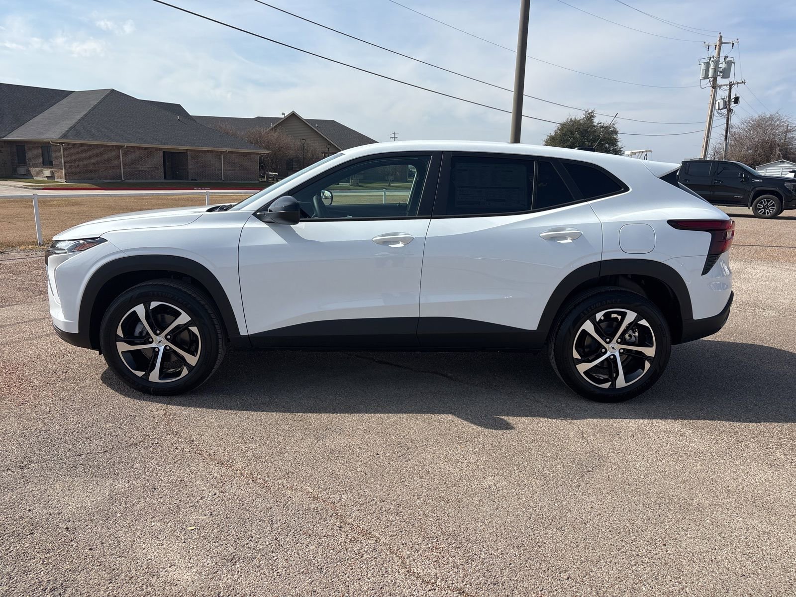 New 2026 Chevrolet Trax RS w/ Driver Confidence Package image 2