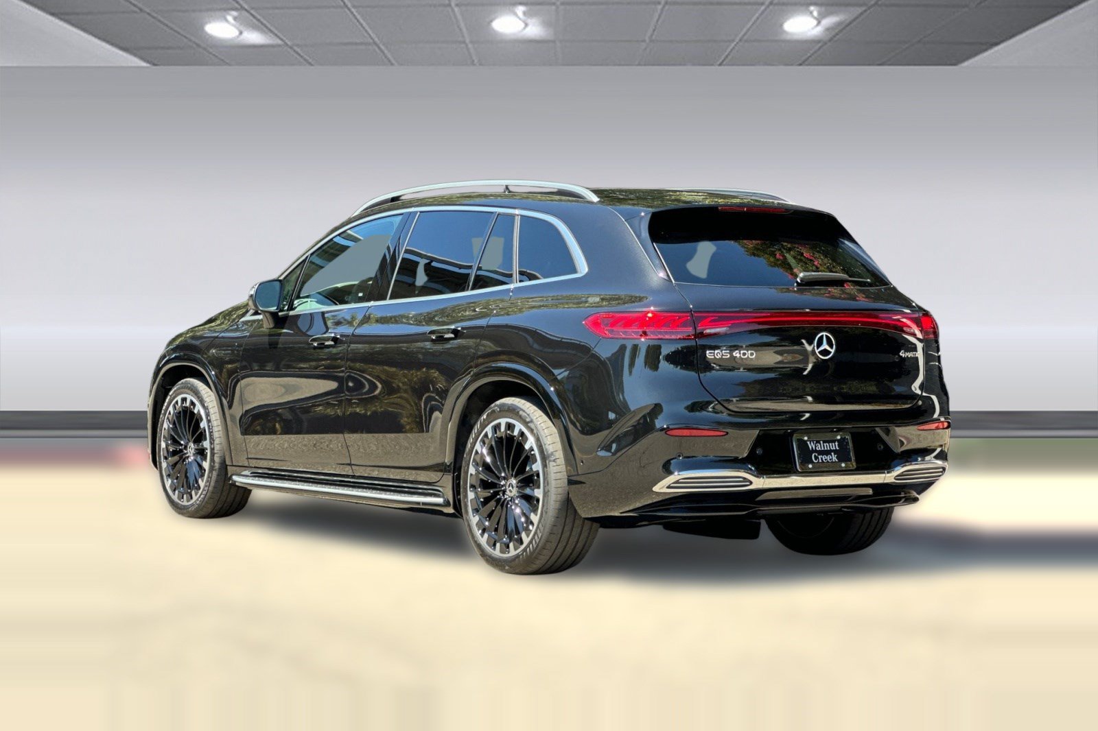 New 2026 Mercedes-Benz EQS 400 4MATIC SUV image 3