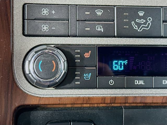 Used 2011 Ford F350 Lariat w/ Lariat Interior Pkg image 19