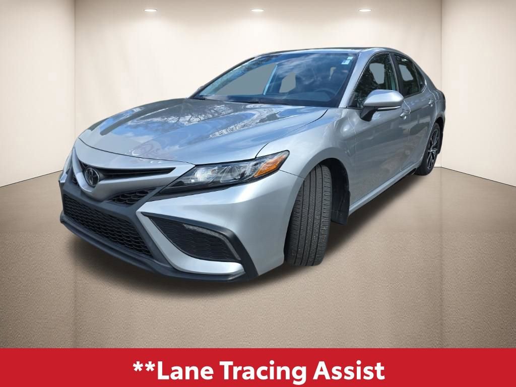 Used 2023 Toyota Camry SE w/ Convenience Package image 11