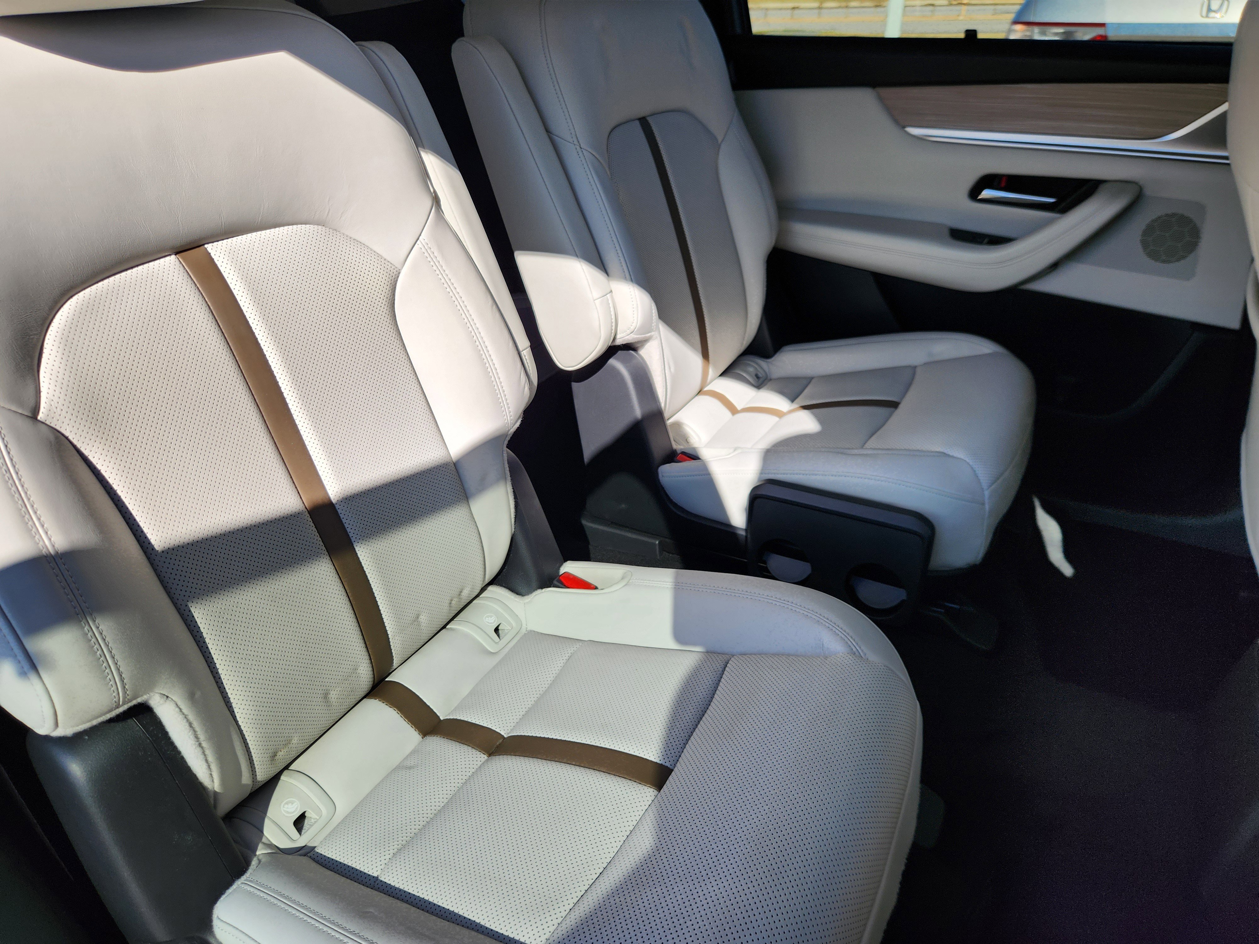 Certified 2024 MAZDA CX-90 Plug-In Hybrid w/ Premium Plus image 18