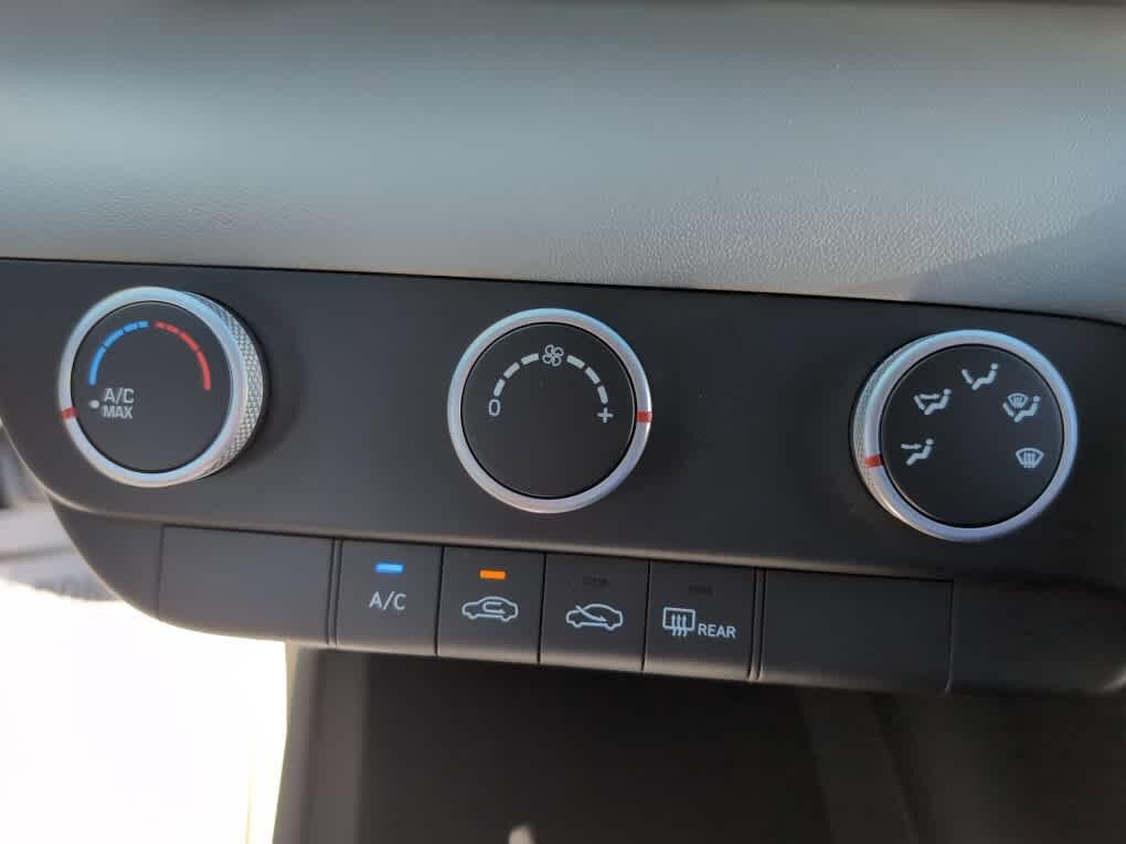 New 2026 Hyundai Elantra SE FWD image 27