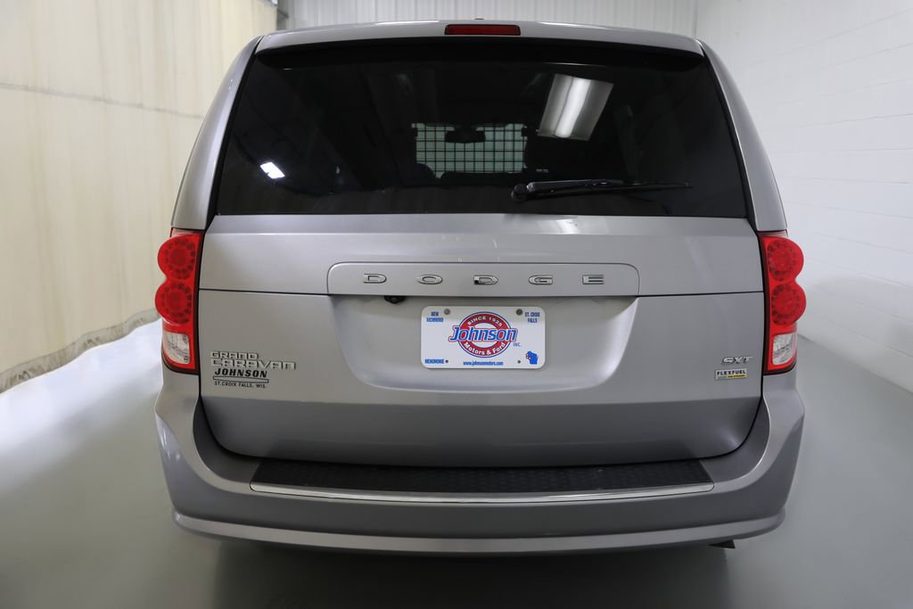 Used 2018 Dodge Grand Caravan SXT FWD image 17