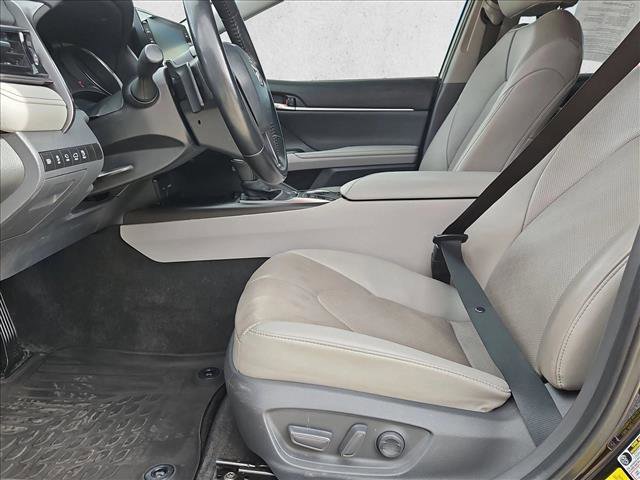 Used 2021 Toyota Camry XSE w/ Navigation Package FWD image 17