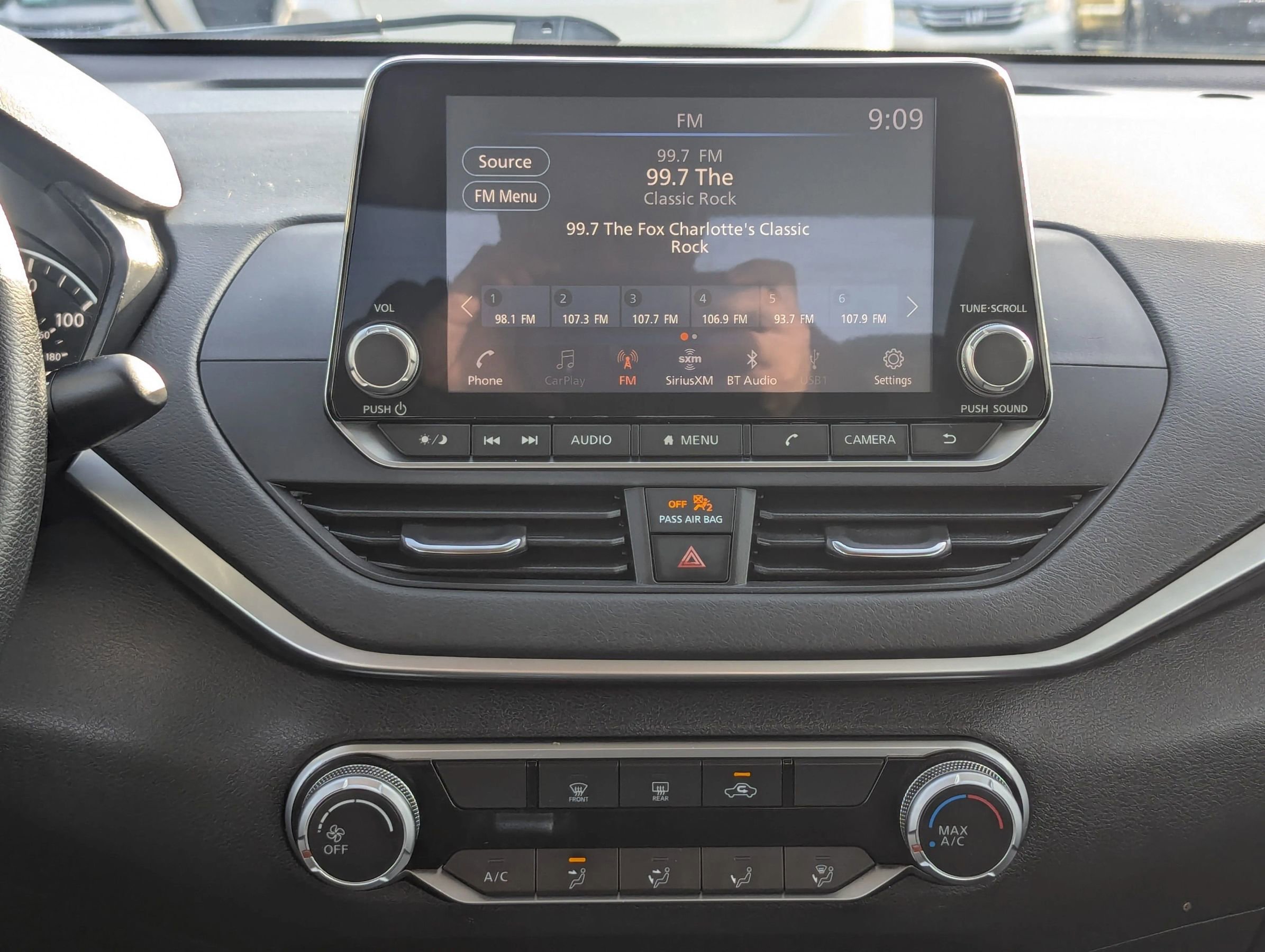 Used 2022 Nissan Altima 2.5 SV image 13