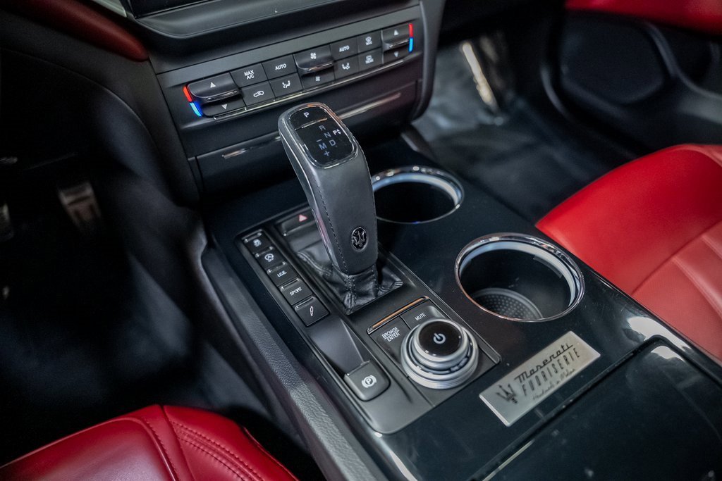 Used 2021 Maserati Ghibli S GranSport image 59