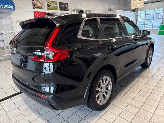 Used 2023 Honda CR-V EX image 3