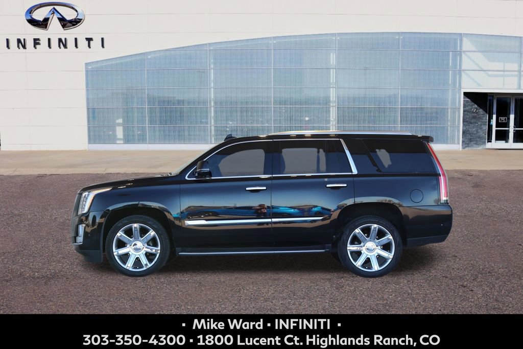 Used 2019 Cadillac Escalade Luxury image 2