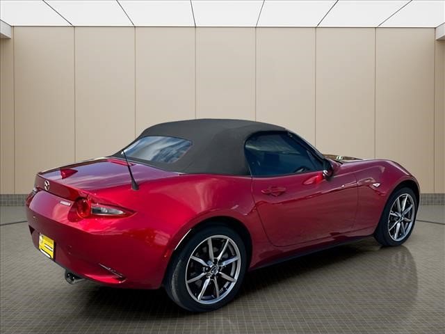 Used 2023 MAZDA MX-5 Miata Grand Touring w/ Weather Package RWD image 3