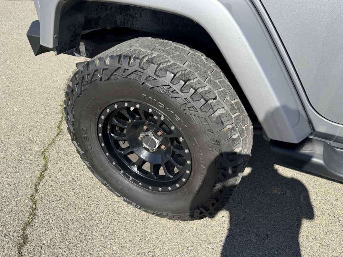 Used 2016 Jeep Wrangler Unlimited Sahara w/ Connectivity Group image 35