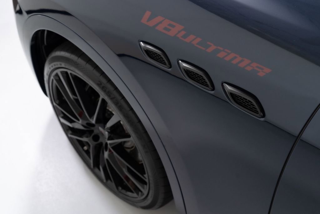 Used 2024 Maserati Levante Trofeo image 43