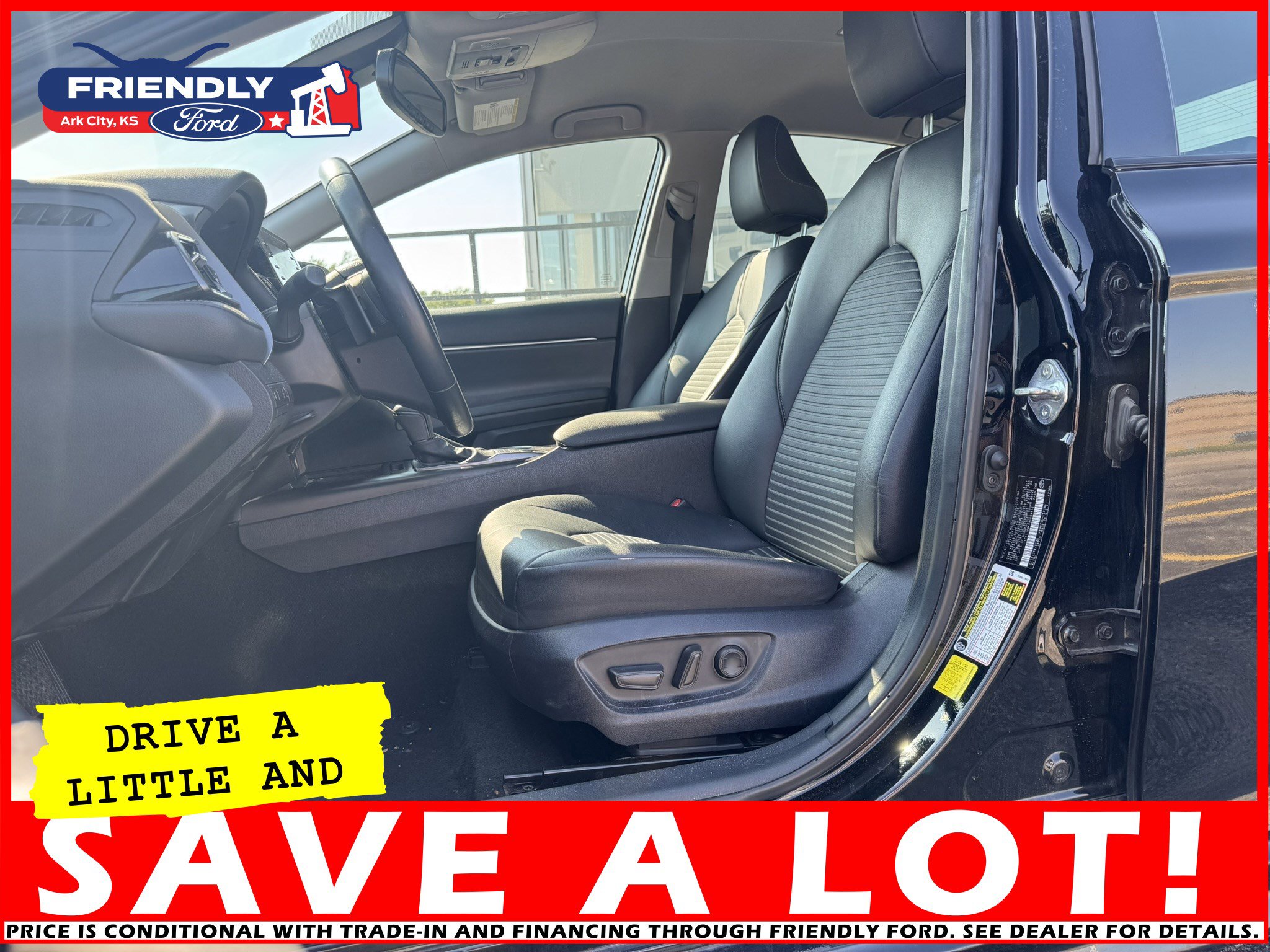 Used 2024 Toyota Camry SE image 11