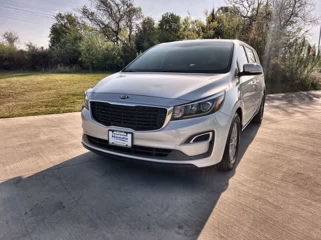 Used 2020 Kia Sedona LX image 2