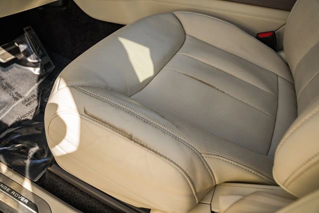 Used 2023 Land Rover Range Rover SE image 39