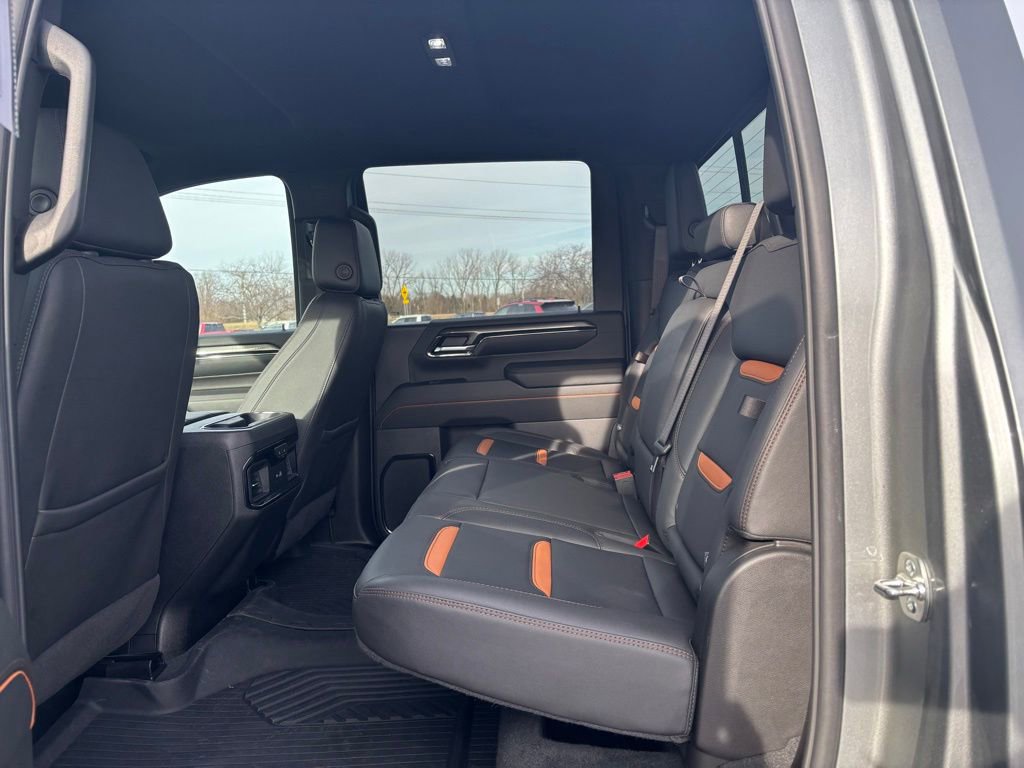Used 2025 GMC Sierra 2500 AT4 w/ Technology Package image 18