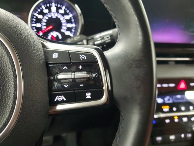 Certified 2022 Kia Carnival SX w/ Paint Protection Package image 21