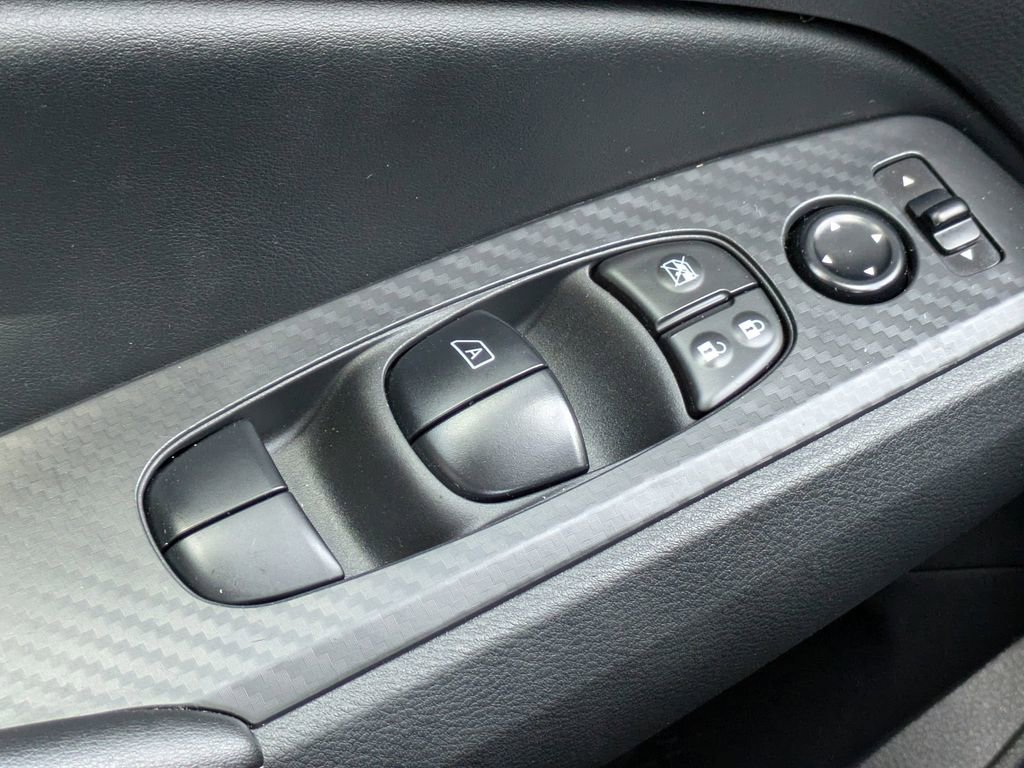 Used 2024 Nissan Altima 2.5 SV image 21