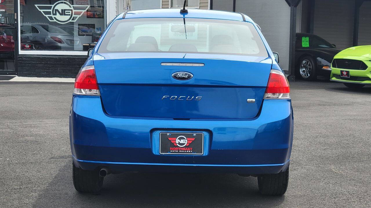 Used 2010 Ford Focus SE FWD image 7