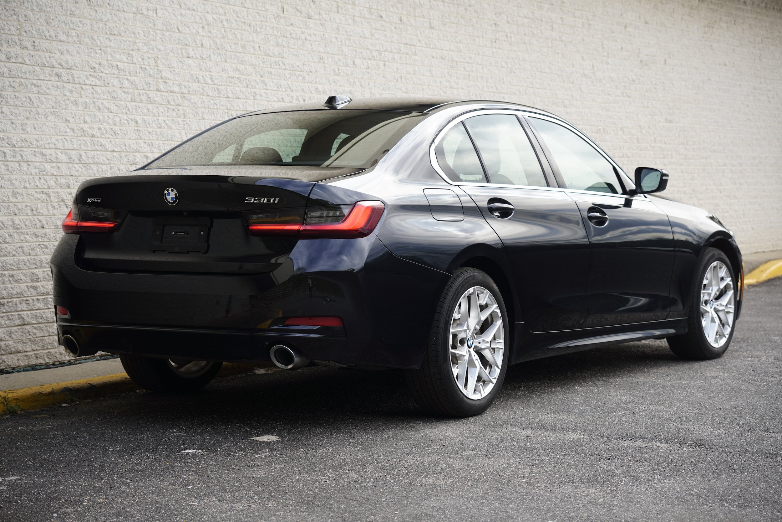 Used 2025 BMW 330i xDrive Sedan AWD/4WD image 7