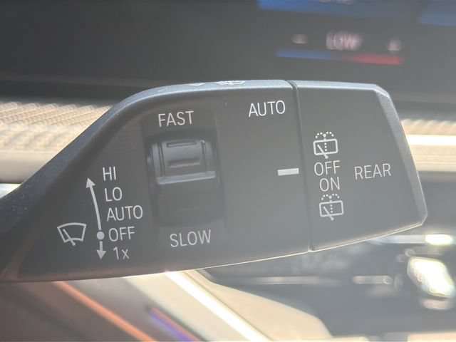 Used 2023 BMW XM AWD/4WD image 27