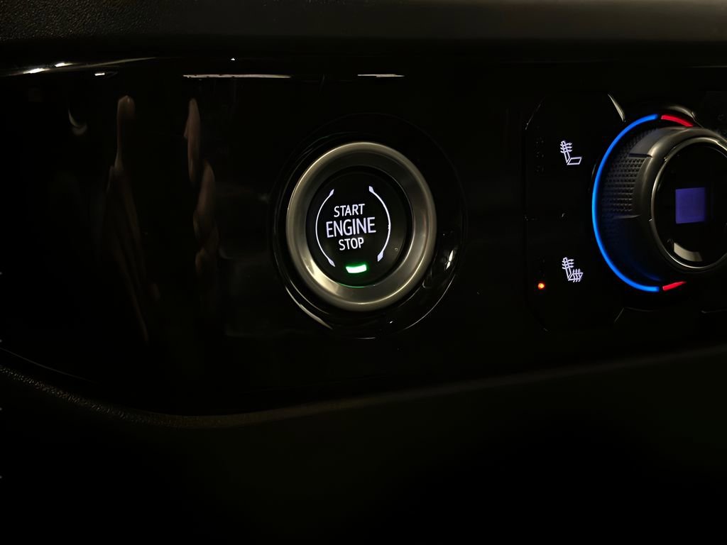 Certified 2023 Chevrolet Silverado 1500 LT image 31