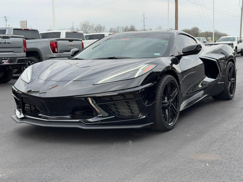 Used 2025 Chevrolet Corvette Stingray Coupe w/ Z51 Performance Package image 12