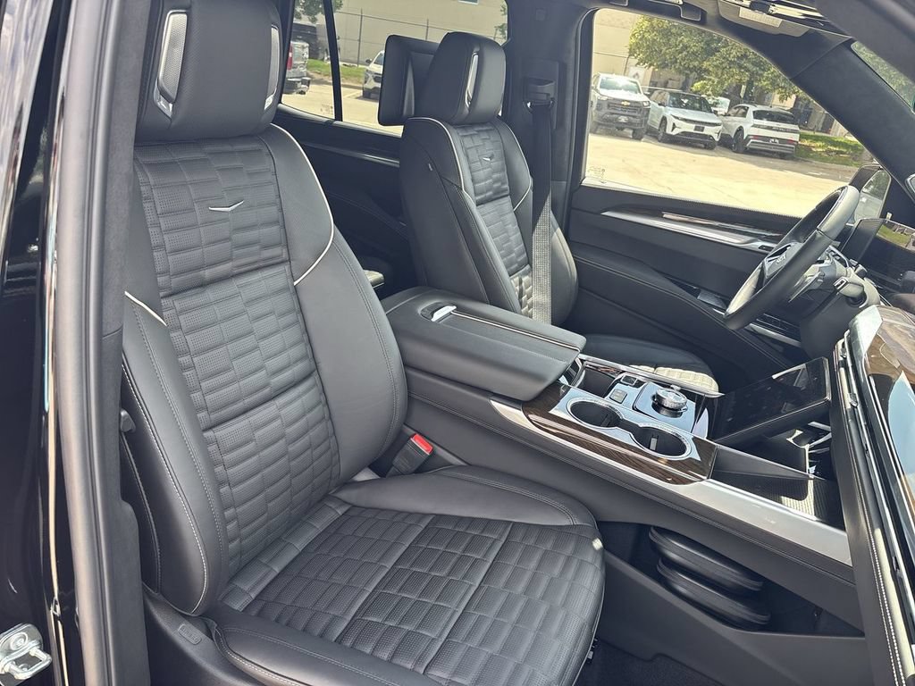 New 2026 Cadillac Escalade Platinum Sport AWD/4WD image 31