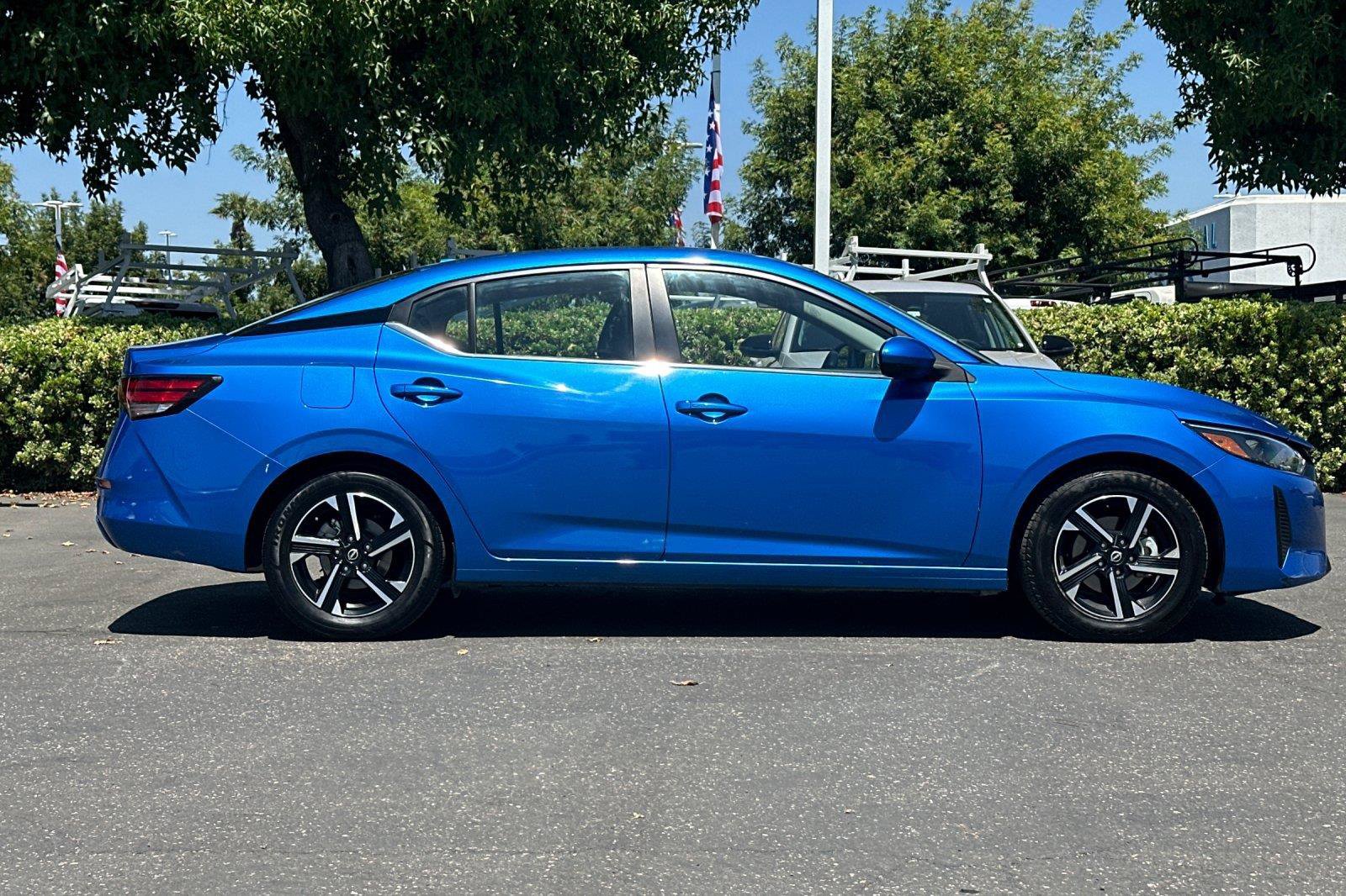 Certified 2025 Nissan Sentra SV FWD image 2