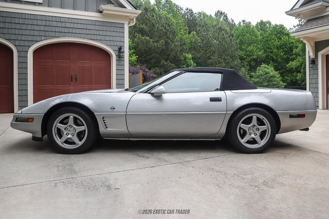 Used 1996 Chevrolet Corvette Convertible RWD image 16