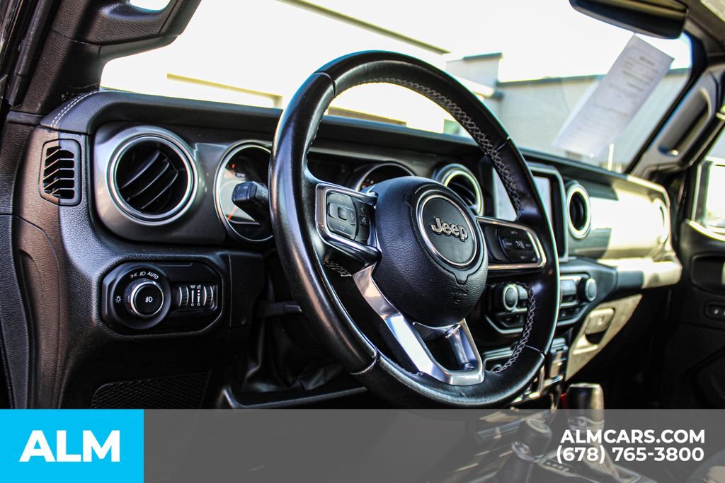 Used 2022 Jeep Wrangler Unlimited Sahara AWD/4WD image 27