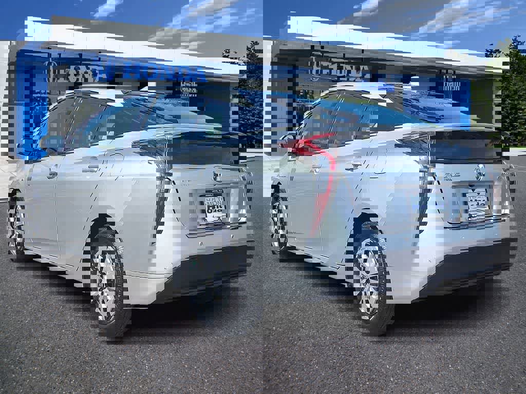 Used 2017 Toyota Prius Four FWD image 22