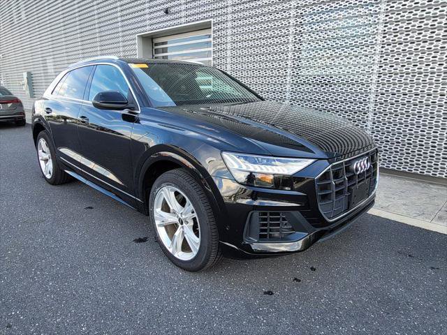 Used 2023 Audi Q8 Premium w/ Convenience Package AWD/4WD image 4