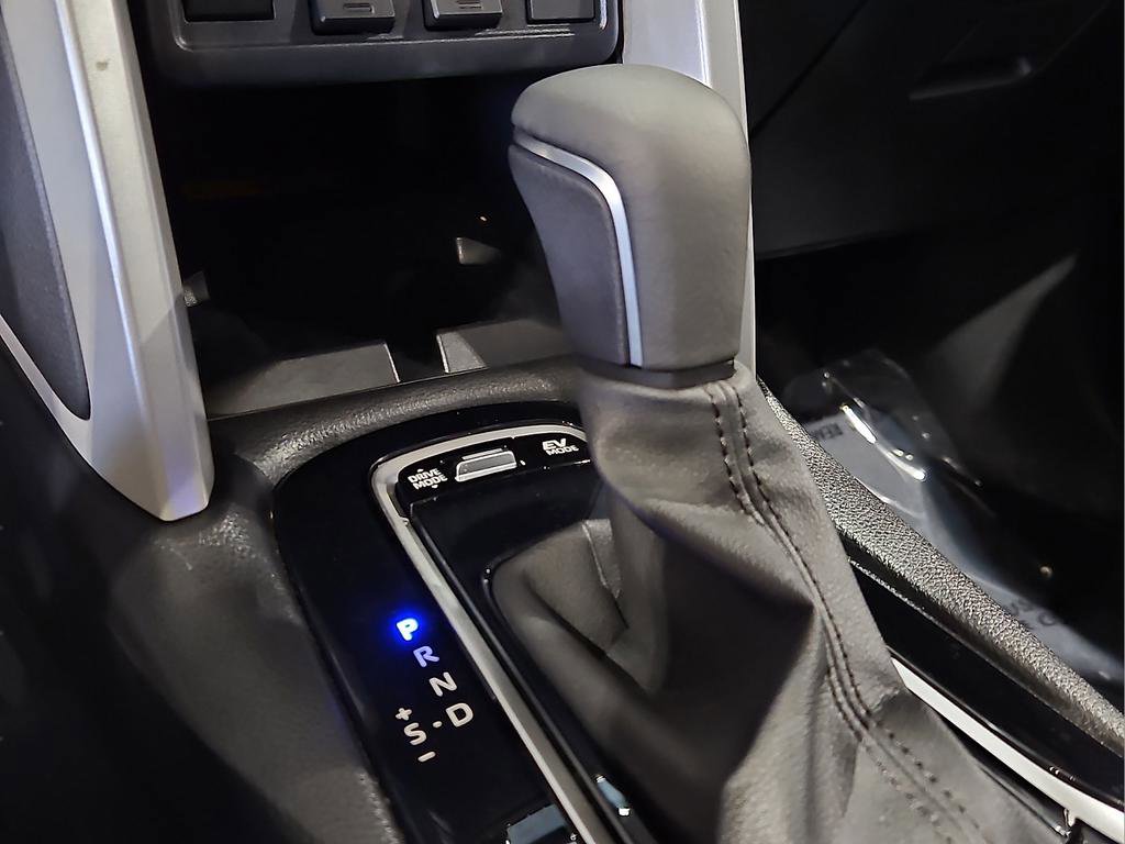 Certified 2024 Toyota Corolla Cross XSE w/ Convenience Package image 26