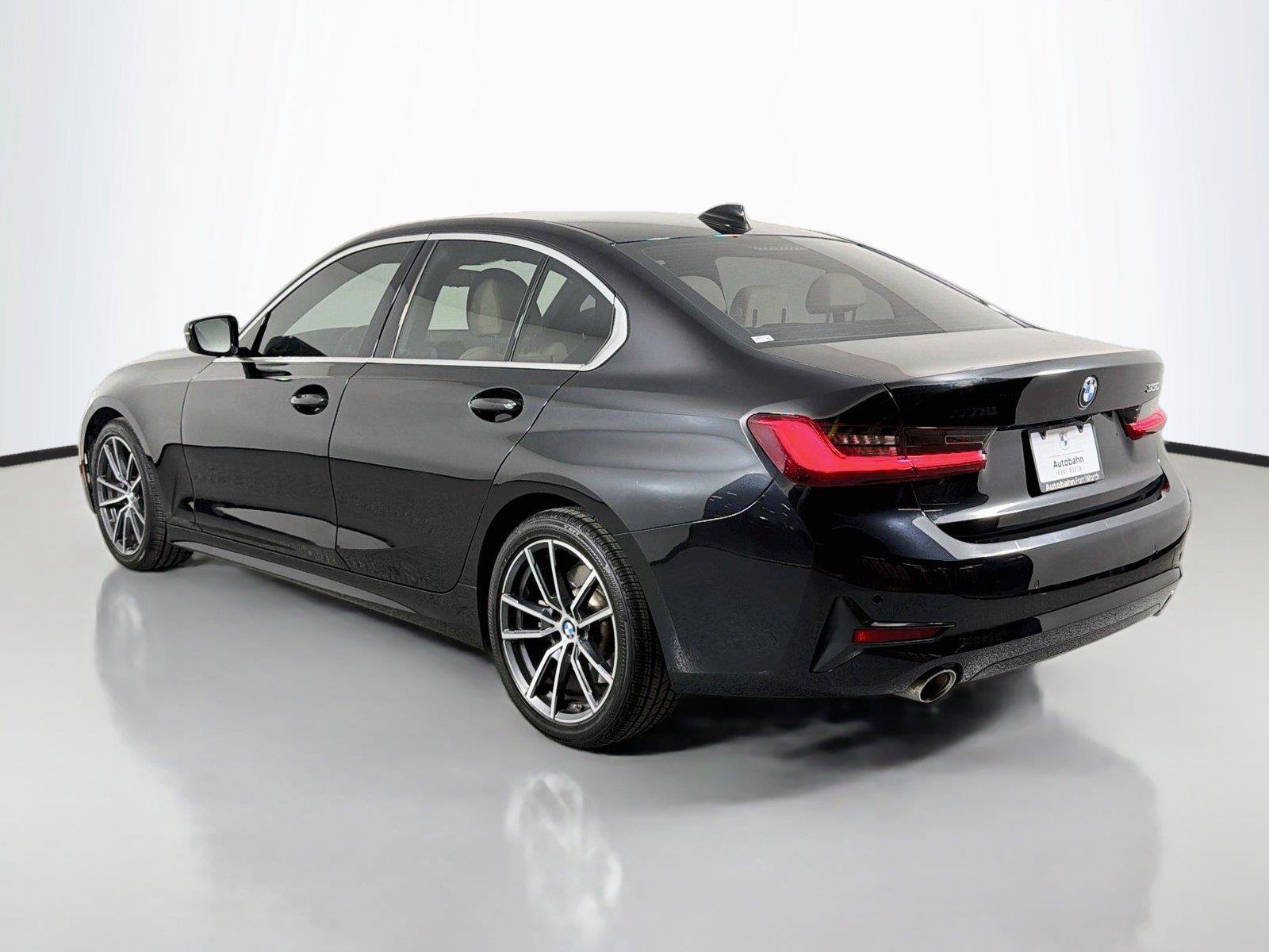 Used 2021 BMW 330i Sedan w/ Driving Assistance Package RWD image 7