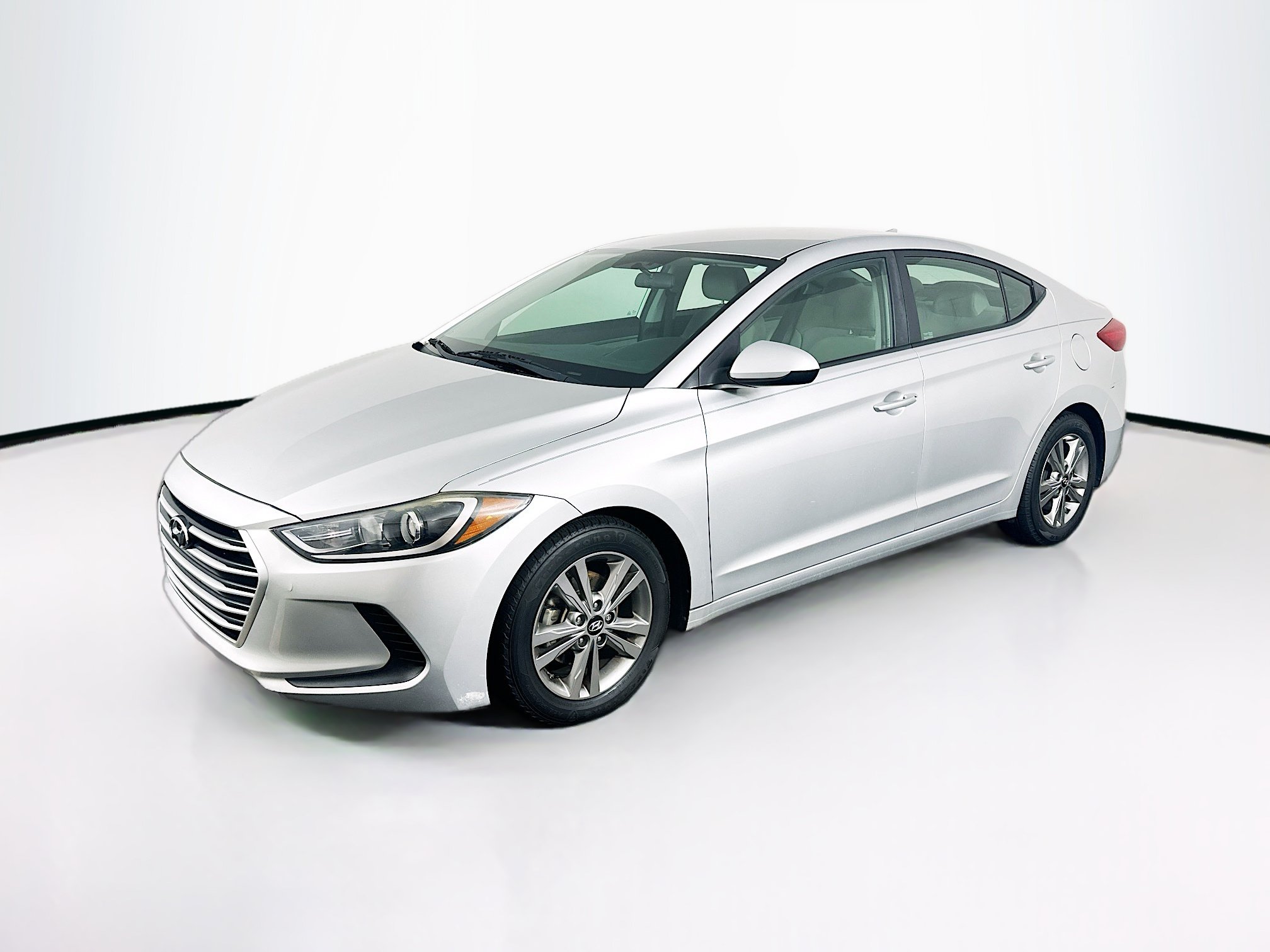 Used 2017 Hyundai Elantra SE FWD image 3