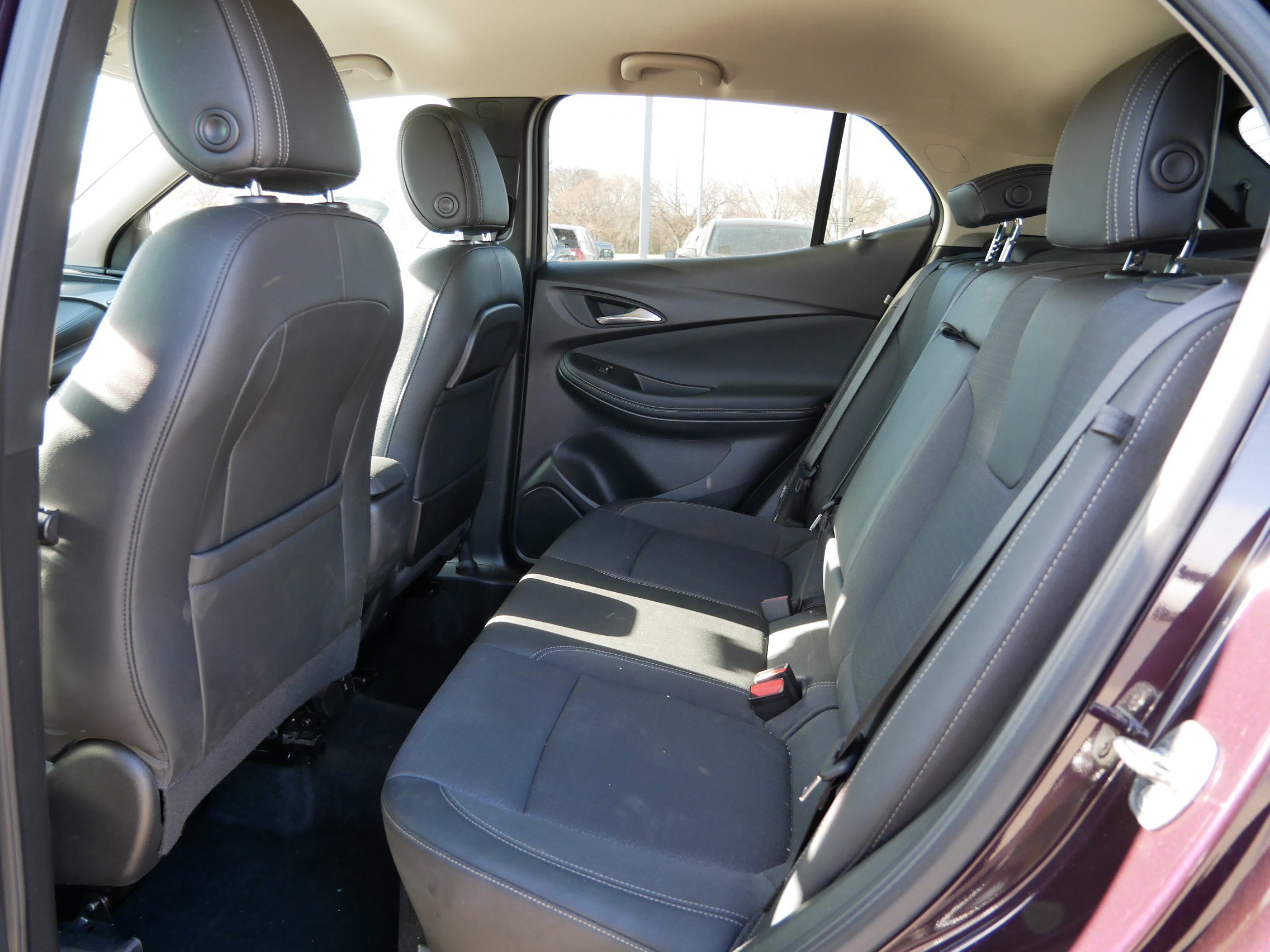 Used 2021 Buick Encore GX Select image 12