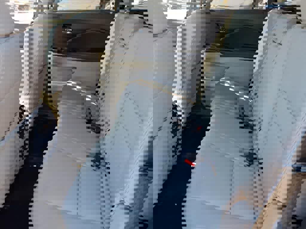 Used 2017 Honda Pilot Touring image 6