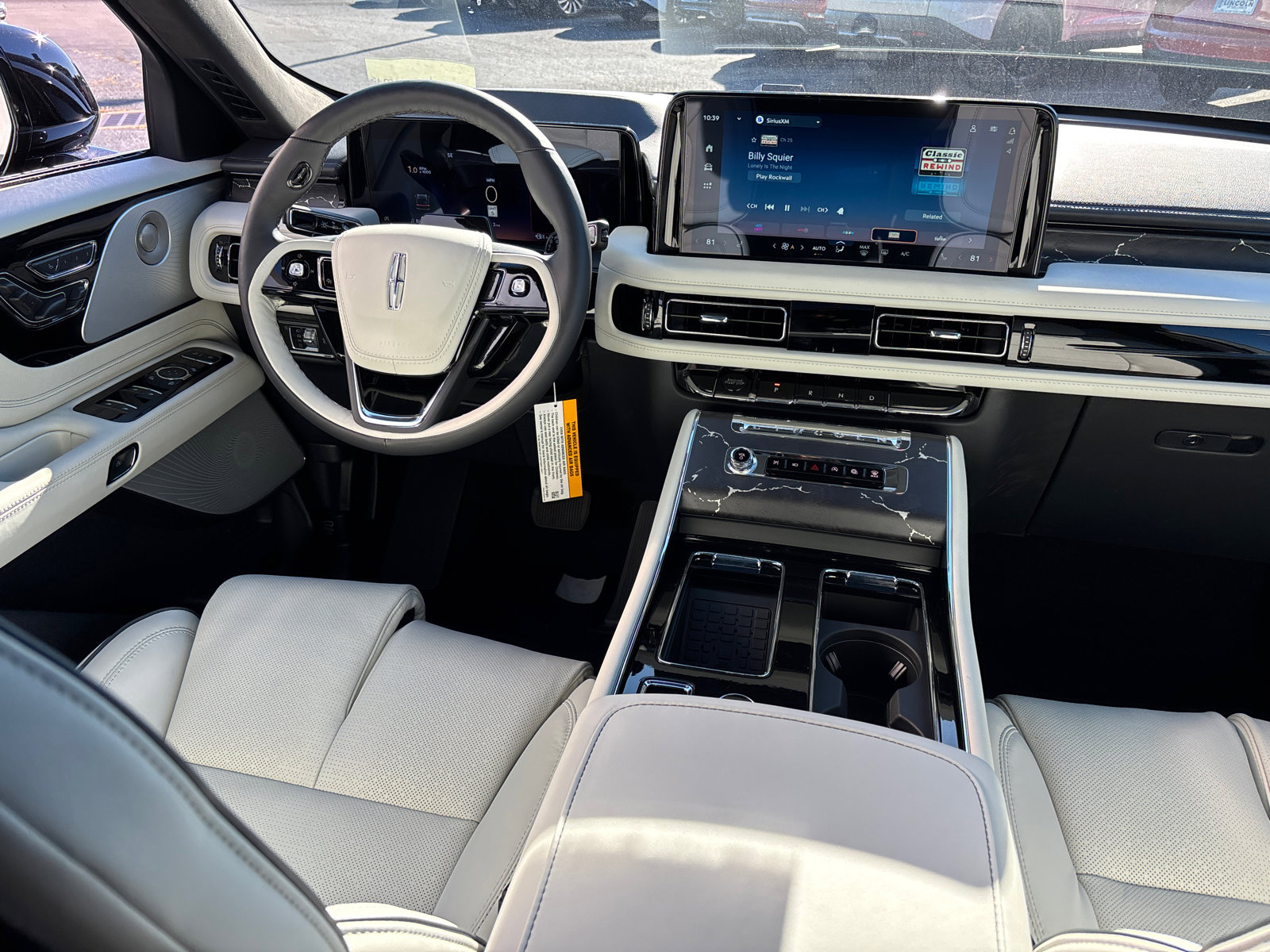 New 2026 Lincoln Aviator Black Label w/ Dynamic Handling Package image 32