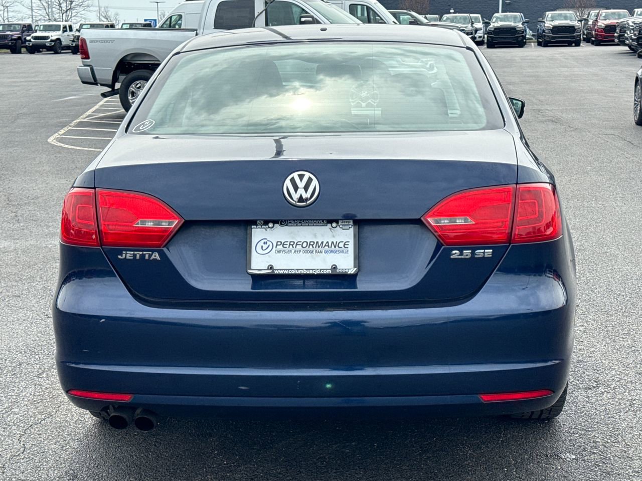 Used 2011 Volkswagen Jetta SE image 4