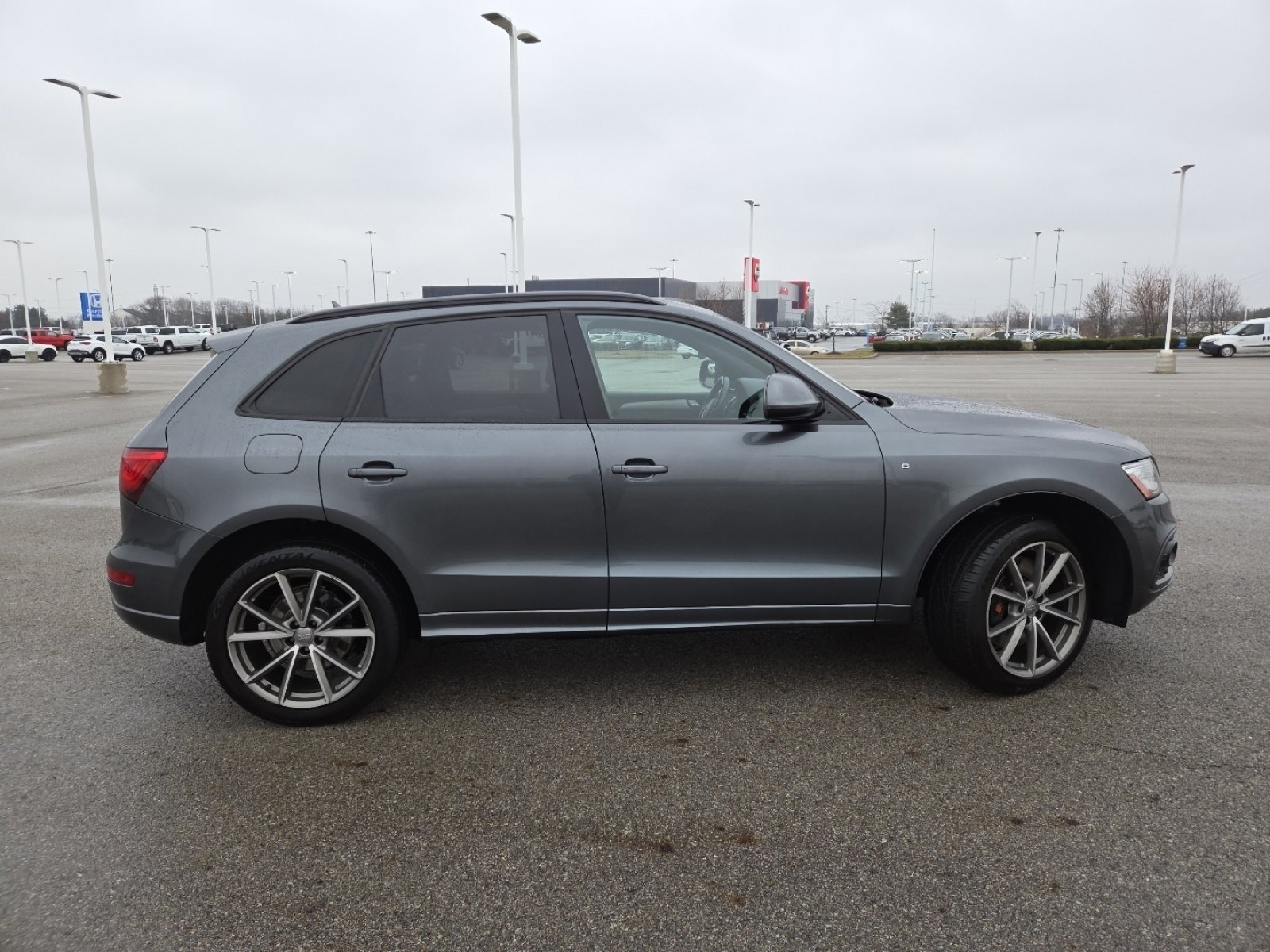 Used 2016 Audi SQ5 Premium Plus w/ Technology Package image 16