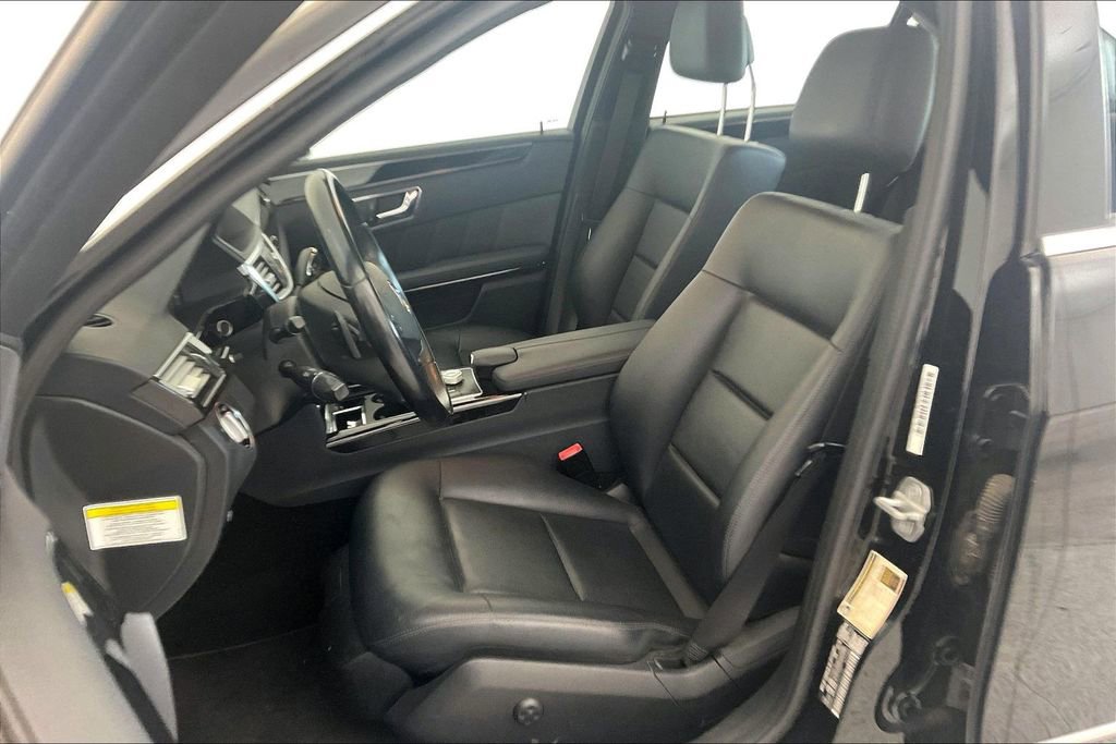 Used 2011 Mercedes-Benz E 350 Sedan image 33