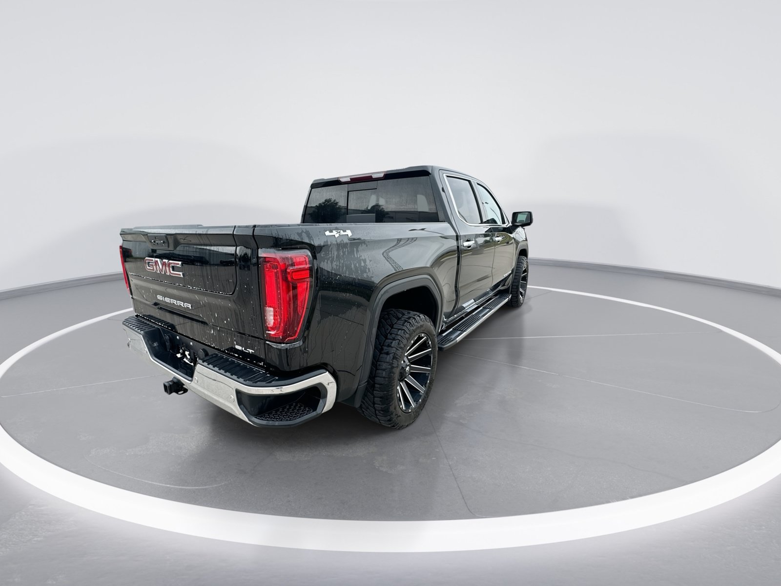 Used 2020 GMC Sierra 1500 SLT w/ SLT Premium Plus Package AWD/4WD image 8