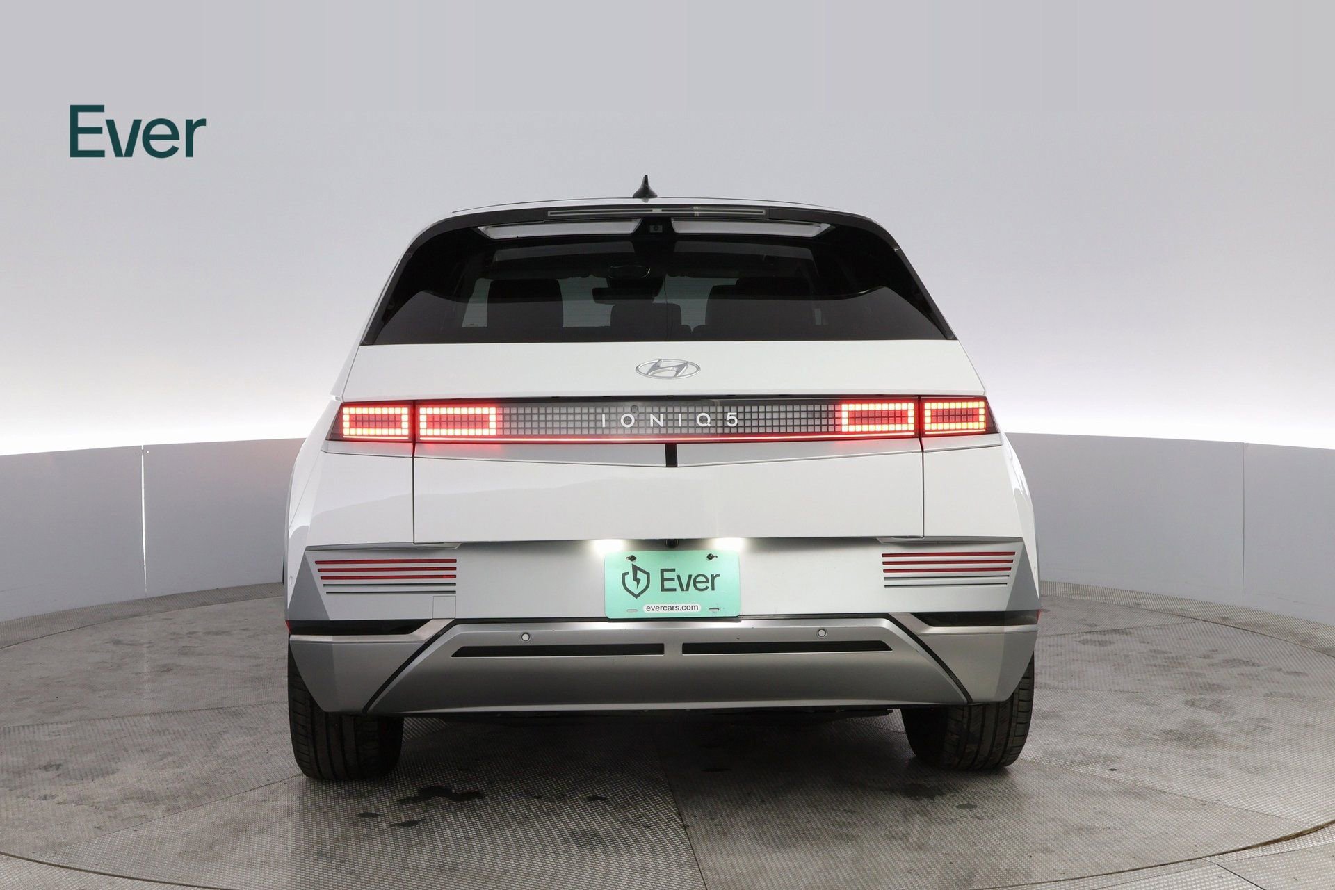 Used 2024 Hyundai Ioniq 5 Limited image 13