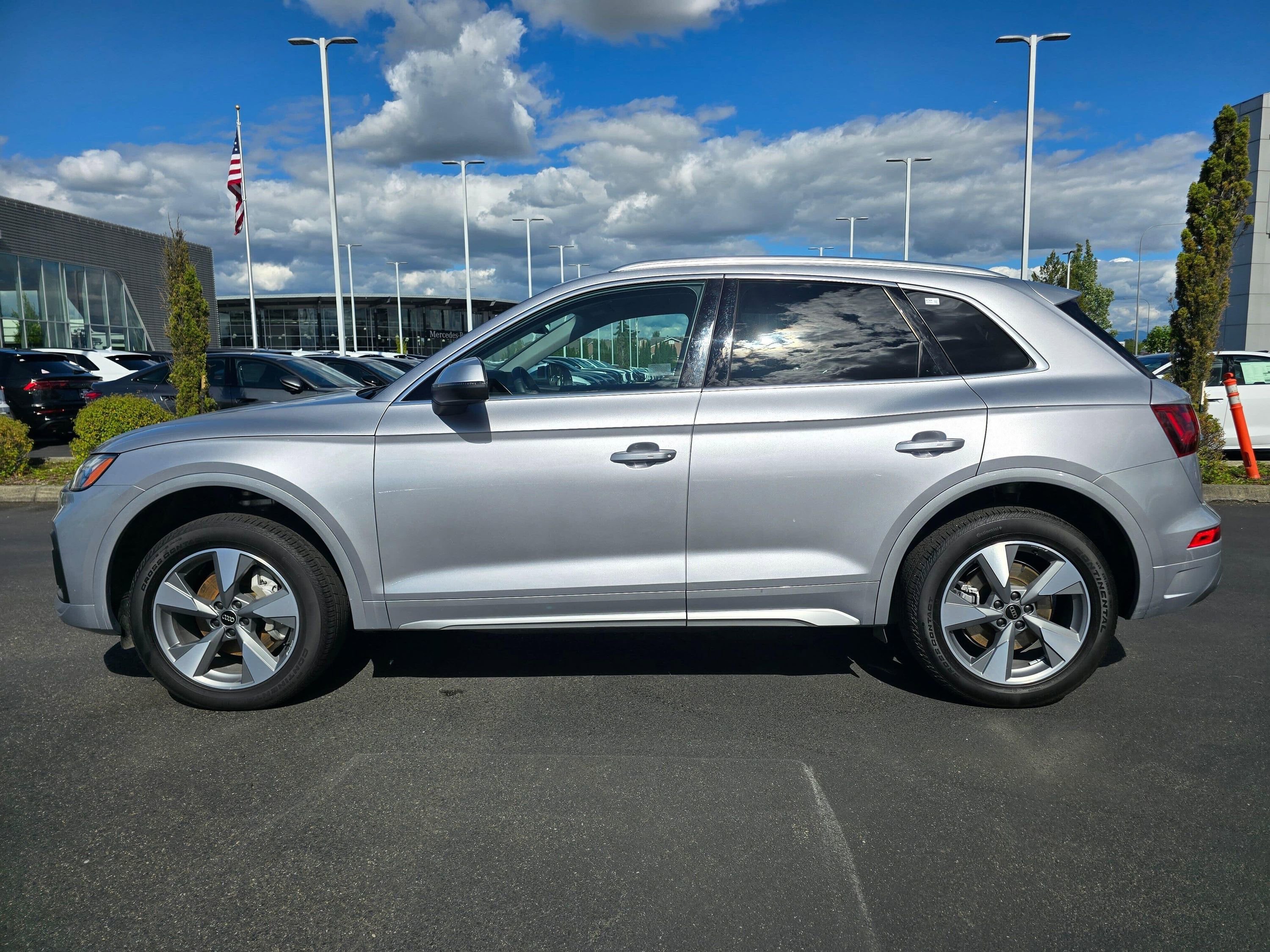 Used 2024 Audi Q5 2.0T Premium AWD/4WD image 2