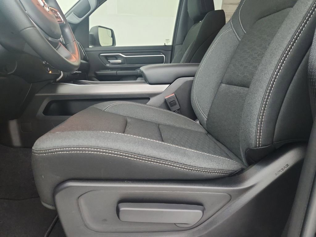 New 2026 RAM 1500 4x4 Crew Cab image 20