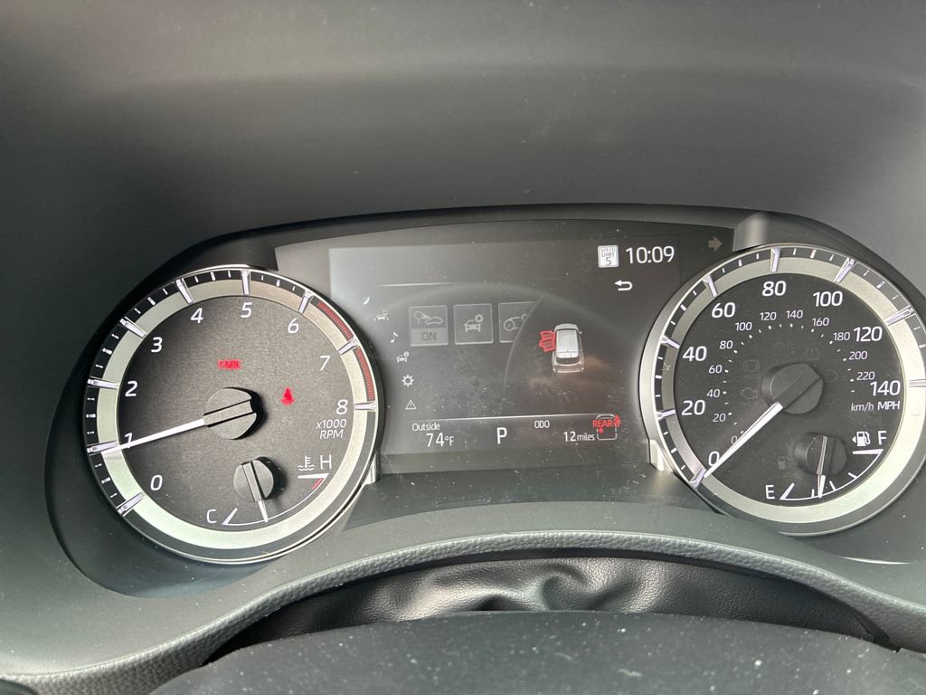 New 2026 Toyota Highlander XLE image 29