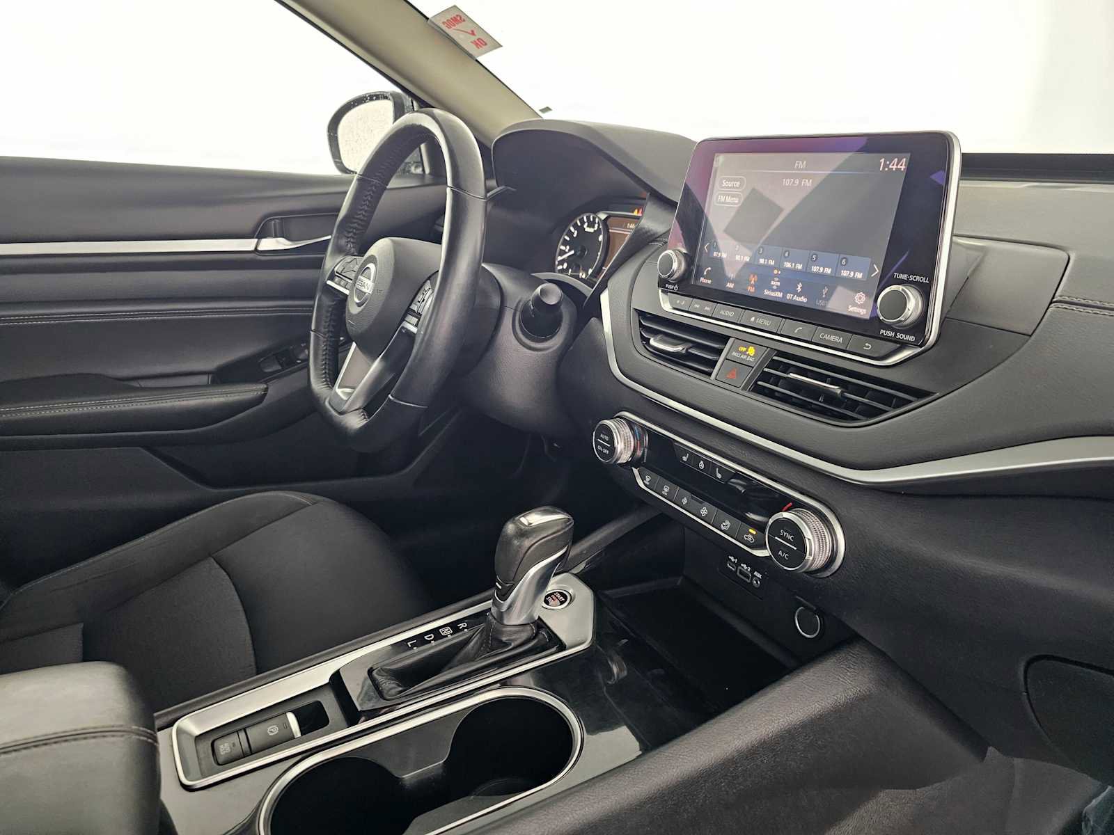 Used 2020 Nissan Altima 2.5 SV image 11