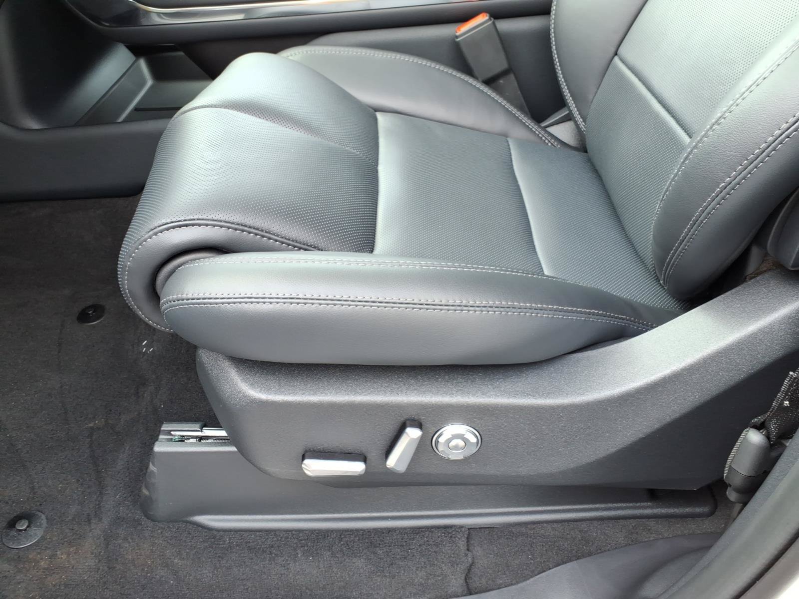New 2027 Lincoln Navigator Reserve AWD/4WD image 13